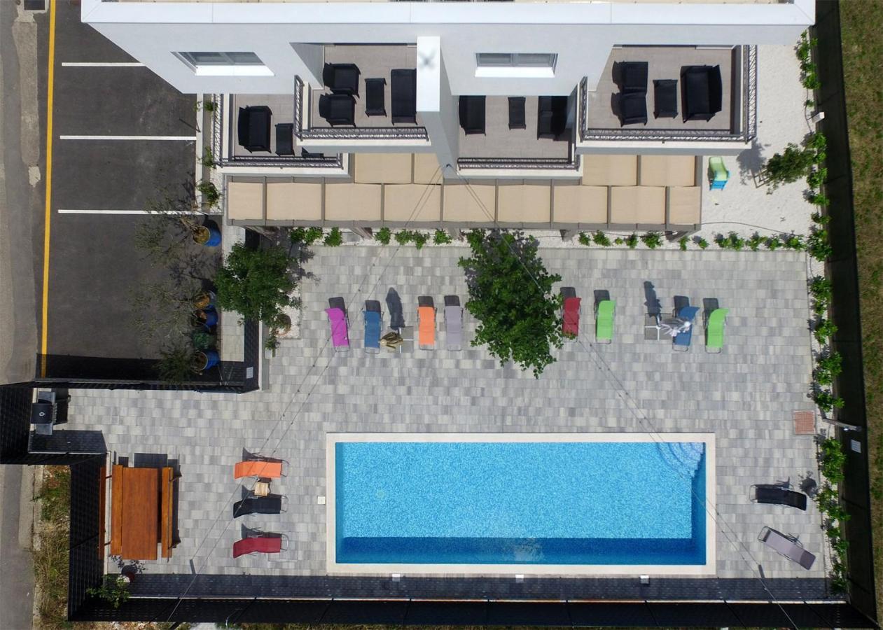 Bulli Croatia Hotell Donji Seget Exteriör bild
